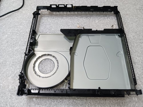 Sony ps4 slim cuh - cuh-2215a, solo